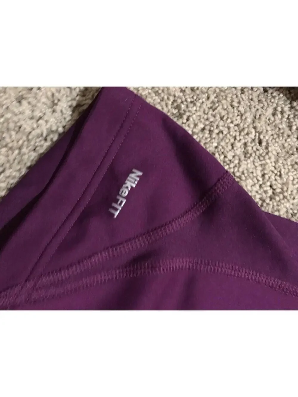 Women's NIKE fitDRY purple hooded long sleeve shirt warm M MEDIUM NIKEFIT runnin